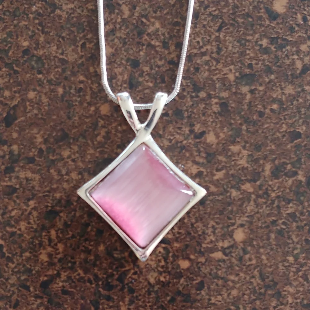Necklaces - Picture 3 of 8